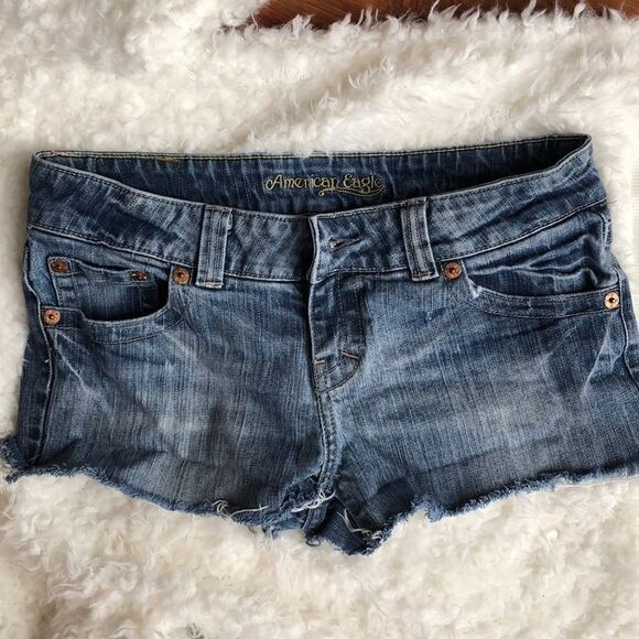 American eagle denim jean shorts size 10. - Picture 1 of 4